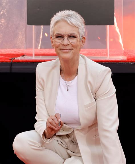 nude pics of jamie lee curtis|Jamie Lee Curtis, 63, Poses Nude and in a Bathing Suit in NYT。